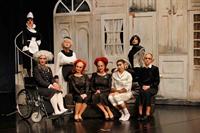 8donne-n1.jpg